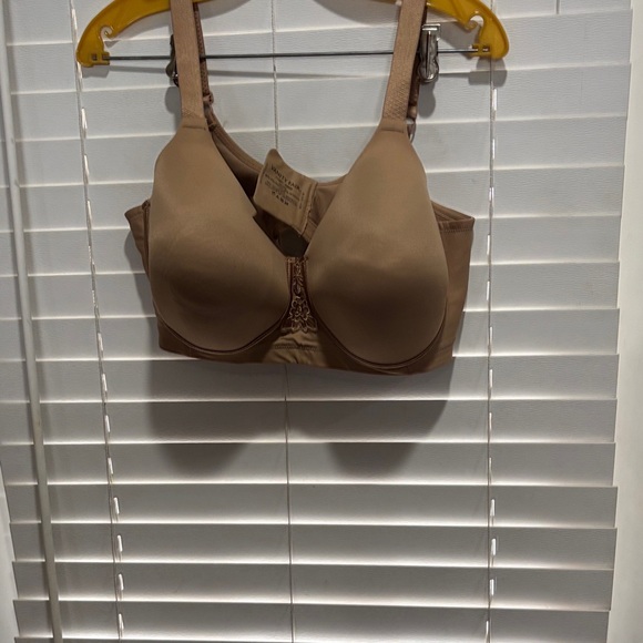 Vanity Fair Other - Vanity Fair Smooth Nude Full-Coverage T-Shirt Bra